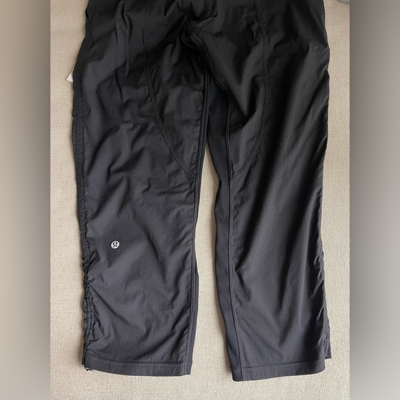 Lululemon Dance Studio Crop Pants Inseam 25” In Black Size 8 - Picture 10 of 16
